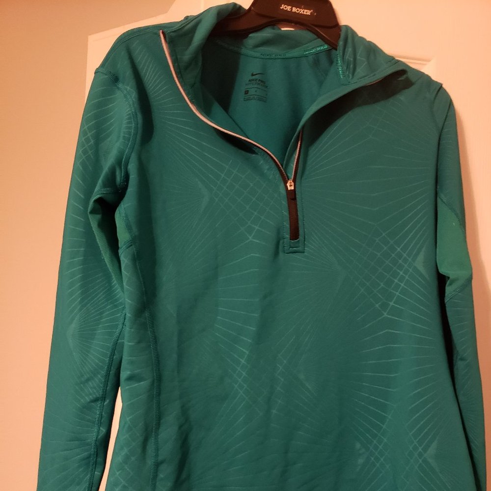 Nike Hyperwarm